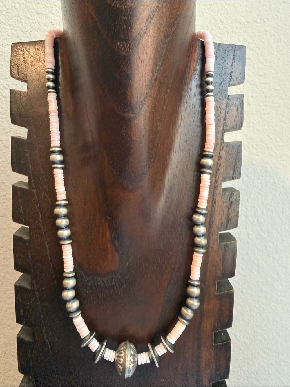 Sterling silver pink conch bead necklace 24inch